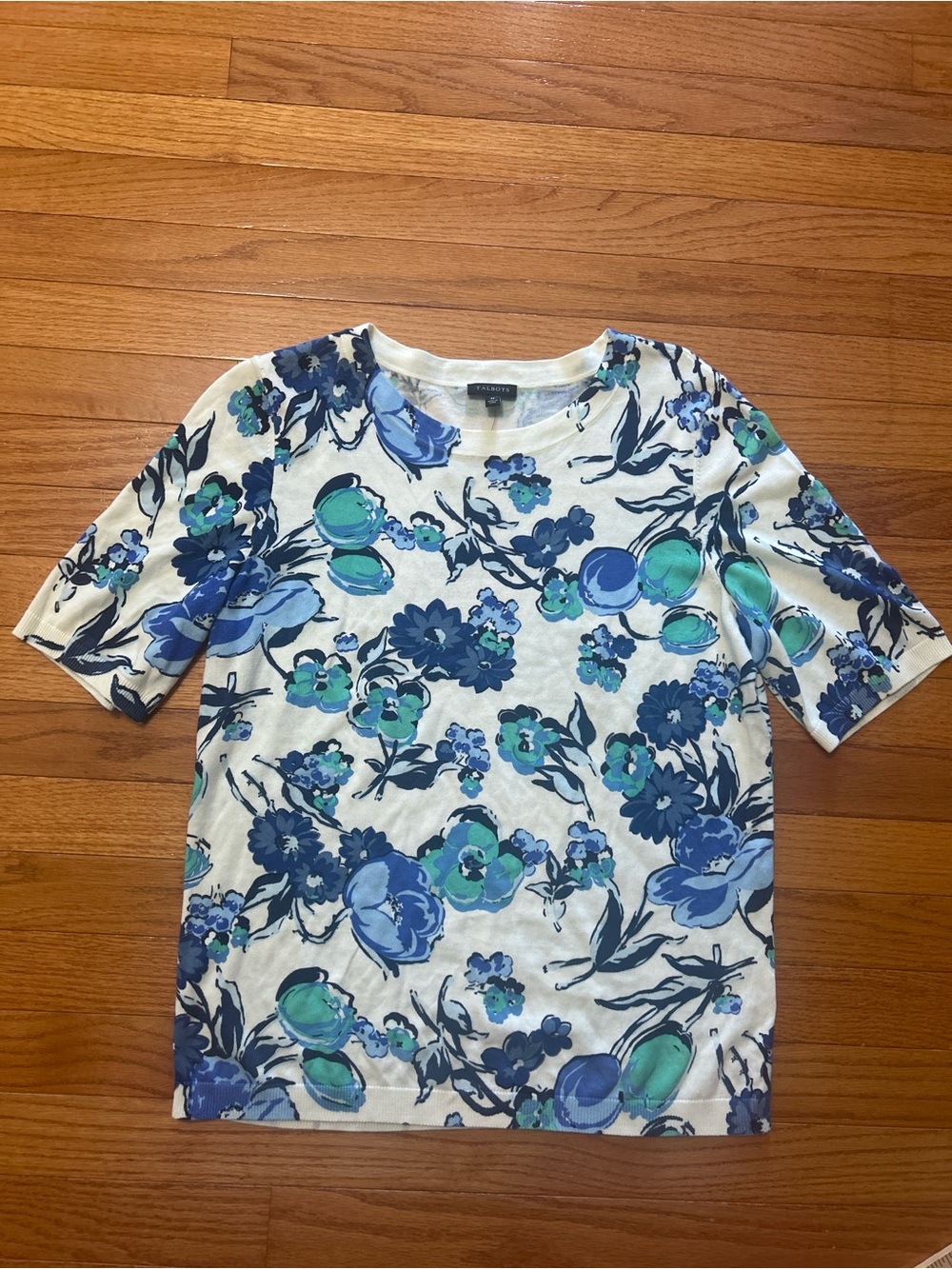 Talbots Shirt Women's Size M Blue White Floral Stretch Cotton Rayon NWOT